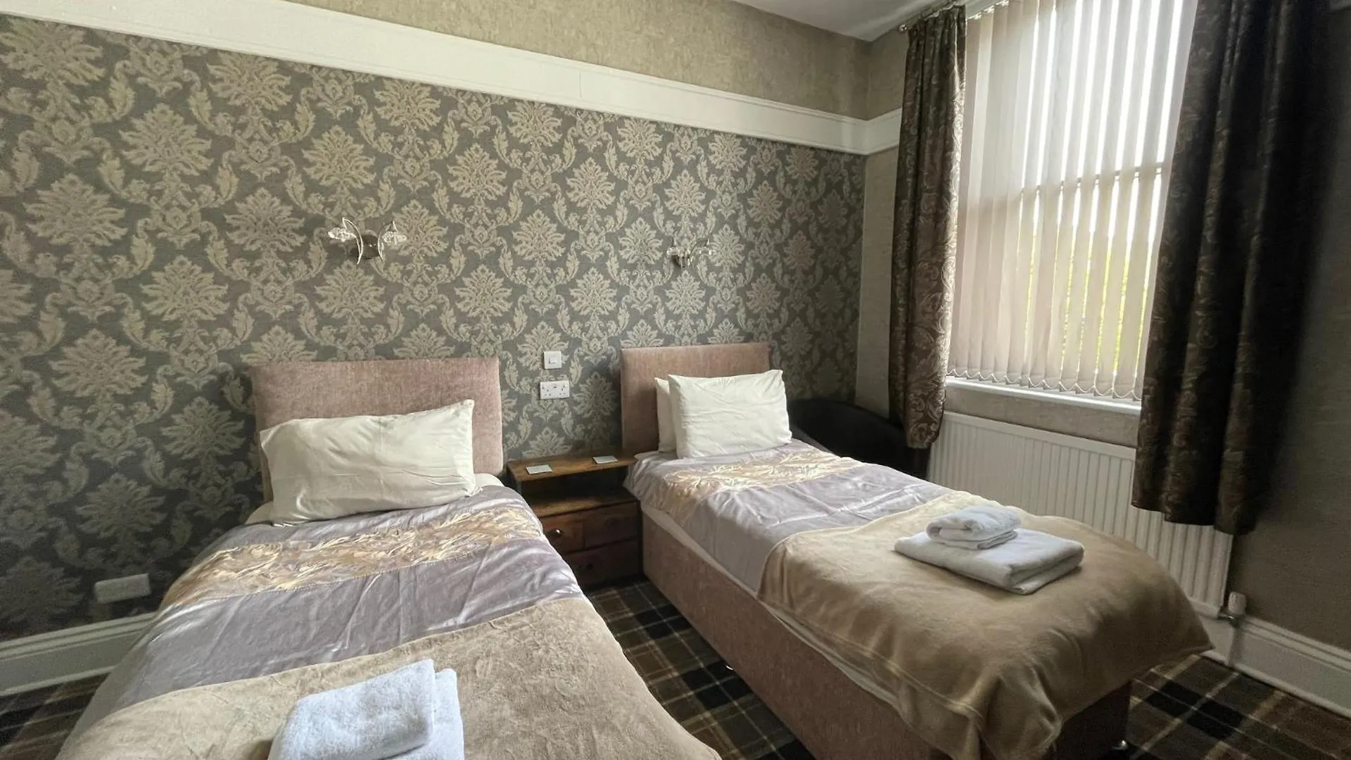 Carlton House Scarborough Hotell